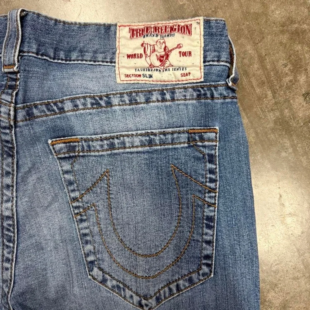 True Religion Slim Straight Mens Jeans 34x32 Medium Wash Blue Y2K Distressed